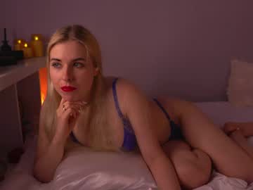 lorrie_love_story live show